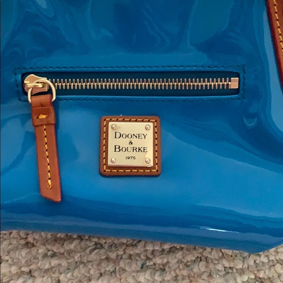 Dooney & Bourke - Picture 4 of 4